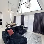 Agrey Frame * Βουκουρέστι