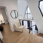 Agrey Frame Διαμέρισμα