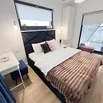 Agrey Frame Bükreş